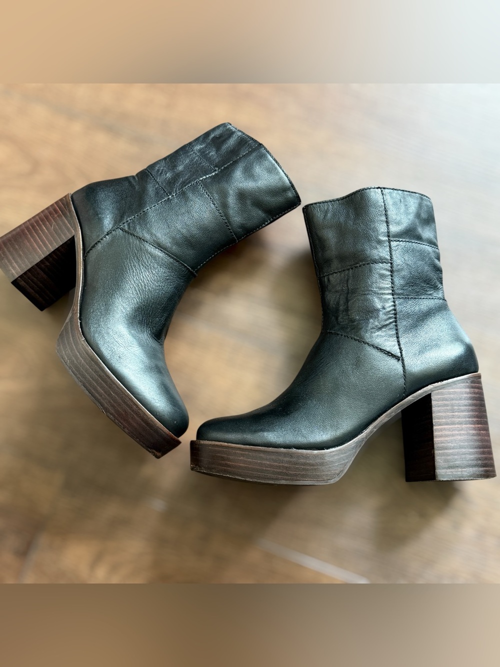 Lucky Brand Black Leather Platform Block Heel Ankle Boots - Picture 3 of 14